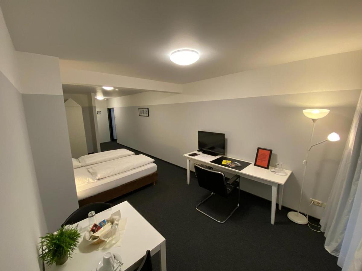 Hotel U. + Apartments Мильгейм-на-Руре Экстерьер фото
