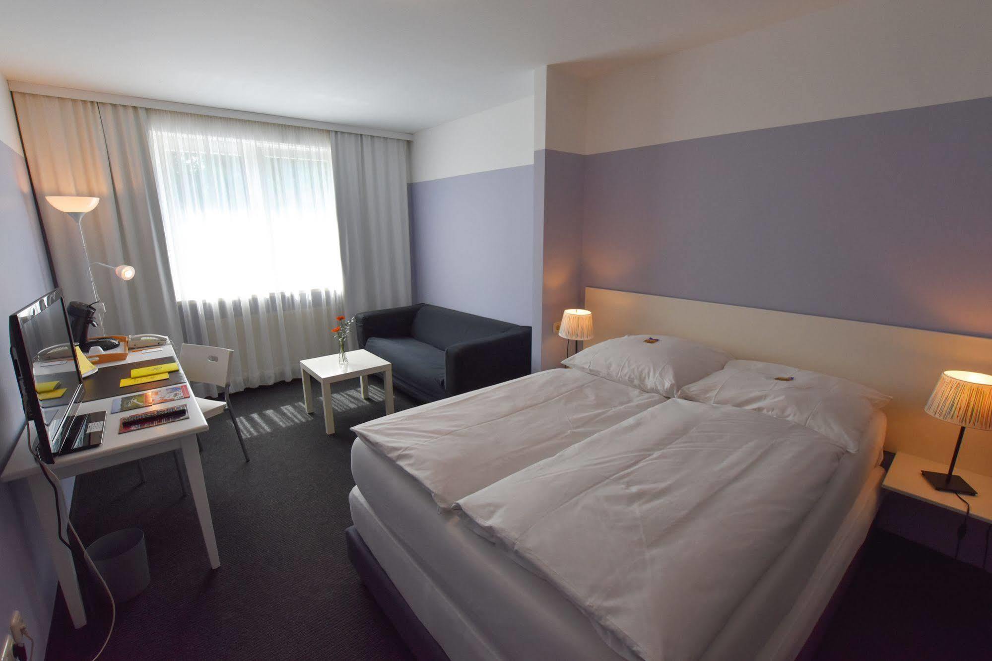 Hotel U. + Apartments Мильгейм-на-Руре Экстерьер фото
